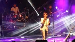 Chahun Main Ya Naa - Arijit Singh - Live in Dubai 2014