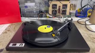 U-Turn Orbit Turntable