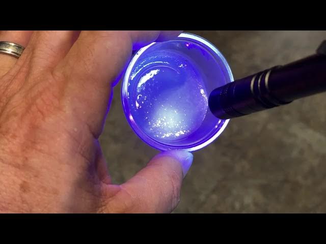 Do You Need a UV Light To Do Resin? 