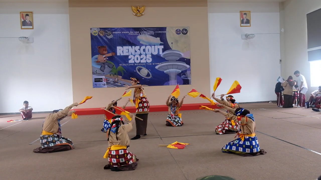 SMP Labschool Cirendeu - Semaphore Dance RENSCOUT