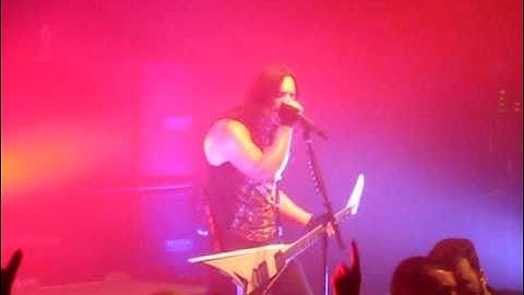 Bullet For My Valentine - All These Things I Hate (Revolve Around Me) LIVE - Buffalo, NY