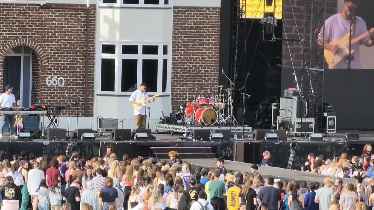 универсал концерт 2022. первый канал юбилейный концерт. концерт 2022 года видео. григорий лепс 2022. голос концерт 2022 года.