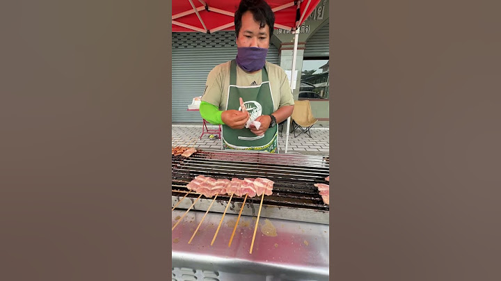 หมูปิ้งหอมหอมร้อนร้อนไม้ละ 5 บาท ￼