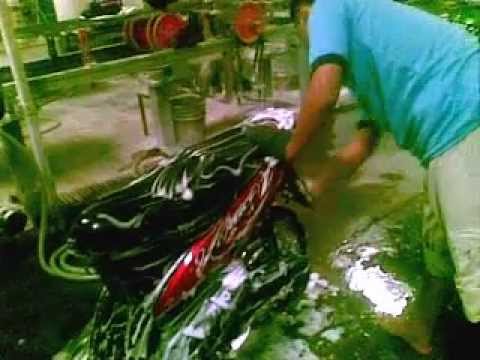 cara mencuci sepeda motor yg baik dan benar how to wash the motor that is good and true   YouTube