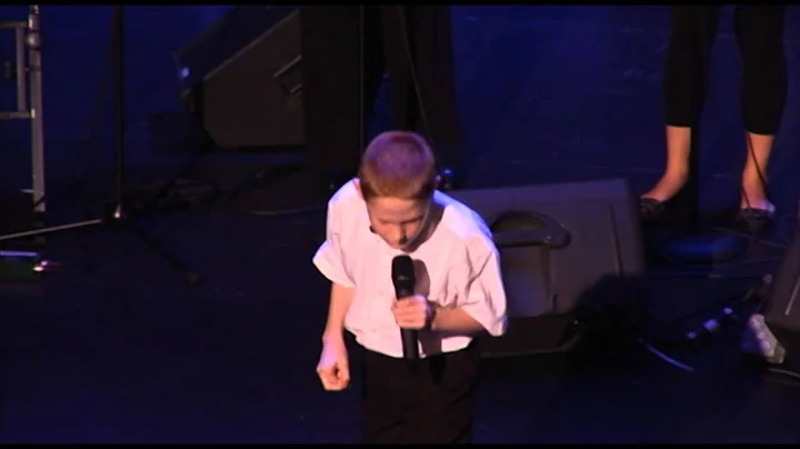 Christopher Duffley sings Open the Eyes of My Hear...