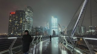 Walking in Seoul at Night Rain / Yeouido via Saetgang Bridge / 1 Hour Rain Sounds for Sleeping by smilemedia 1,486 views 2 months ago 1 hour, 6 minutes