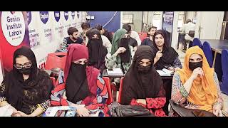 Best English Conversation Training institute in Lahore Punjab Pakistan