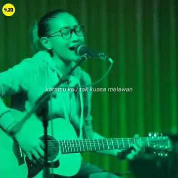 Story wa 'kangen'cover by nufi wardhana