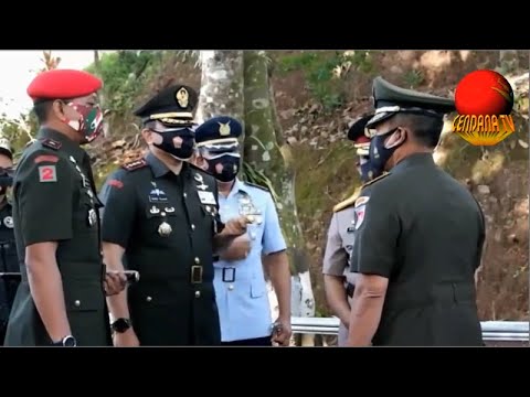 KODAM IV DIPONEGORO ZIARAH MAKAM HM SOEHARTO