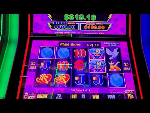 Playing some slot machines at OYO Casino Las Vegas