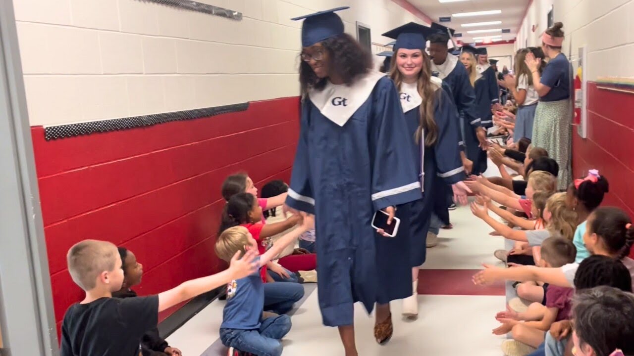 Grovetown High Grads Visit Cedar Ridge Elementary School YouTube