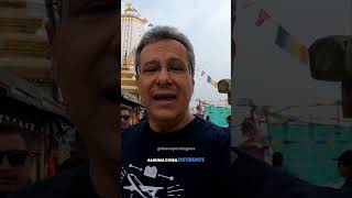 Lenda de Katmandu: A Espada Mágica Revela Buda.