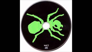 Artist: the prodigy, title: invaders must die - yksek remix, album:
special edition cd2, release year: 2009, copyright recordings, music
and lyrics reproduced by kind perimission ...