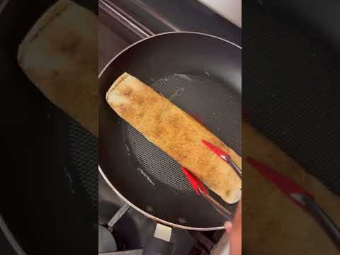 ساندوتش الجبنه الموتزريلا السائح