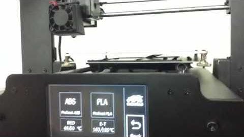 How to Level i3plus  bed?