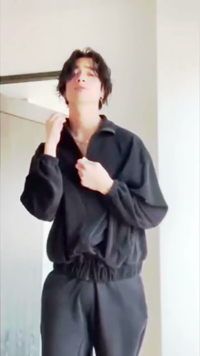 Sebby ❤️flash warning #sebastianmoy #nsb