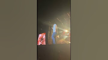 Thumbnail of Morgan Wallen - Whiskey Glasses (Live)