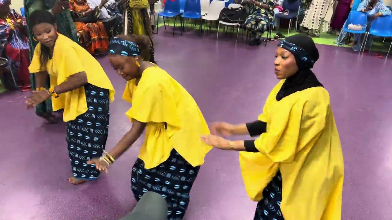 Journée narela 3ieme éditions entrée de la  Marraine Sokona Bathilly (daouda sissoko et lele Demba )