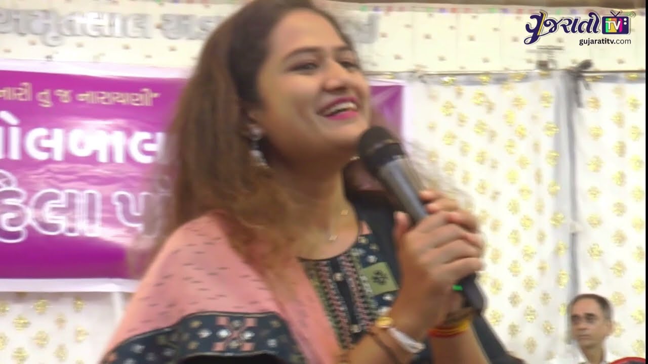 શ્રી અવનીબેન વ્યાસ (હાશ્ય કલાકાર) - બોલબાલા મહિલા પાંખના ઉદ્ઘાટન નિમિત્તે