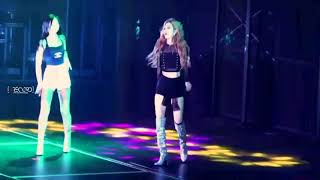 BLACKPINK (YONCE) FANCAM&#39;S!! JENNIE, ROSÉ, LISA, JISOO