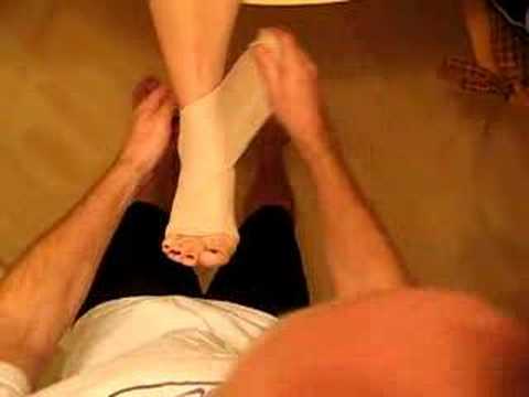 Video: Ayak Bezleri Nasıl Bağlanır