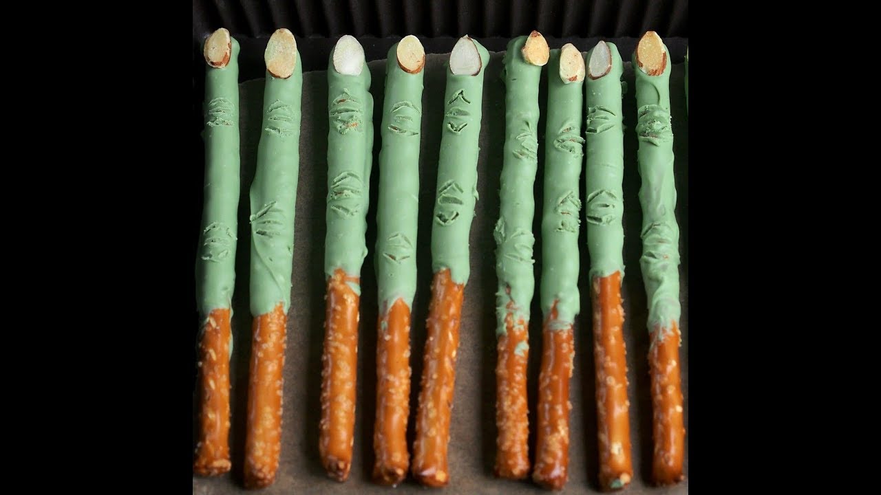 criteria witches fingers halloween DIY 2