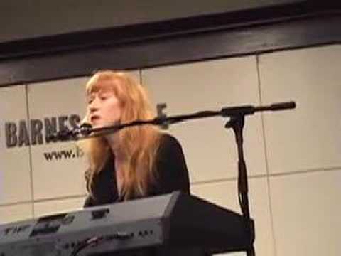 Loreena McKennitt at Barnes and Noble Raglan Road