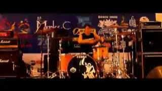 Ikmal Tobing with 'tomato pumpkins' live performance