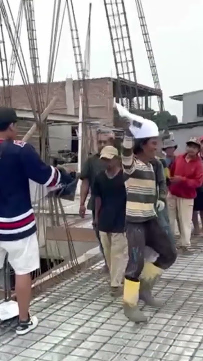 kompakk slli biat corr bagi2 dulu baju
