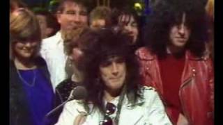 Nikki Sixx Tommy Lee, Alexei Sayle Motley Crue Interview