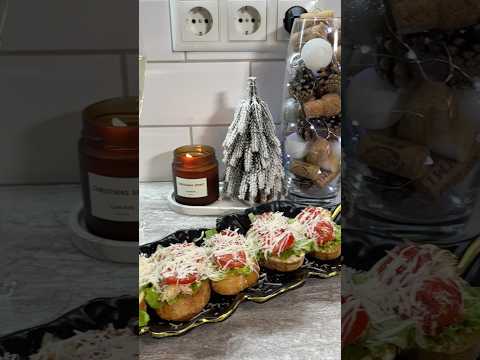 Брускетты Цезарь #новогоднийрецепт #брускетта #новыйгод #рецептынановыйгод