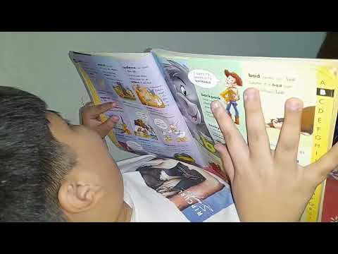 กีต้าร์อ่านหนังสือทบทวนวิชาภาษาอังกฤษ (คลิปที่ 1)