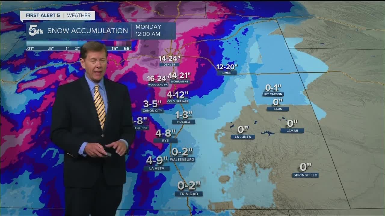 Colder and cloudy on Friday with snow moving in late - YouTube