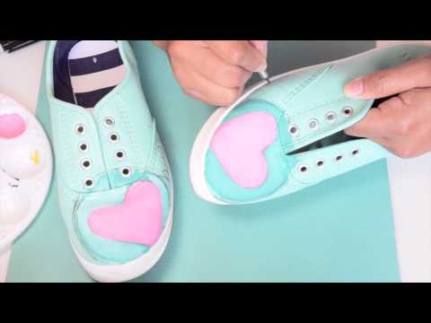 Painting Canvas Shoes  @heartsprinkle