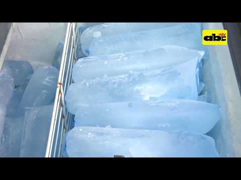 Video: 3 formas de hacer una bolsa de hielo casera