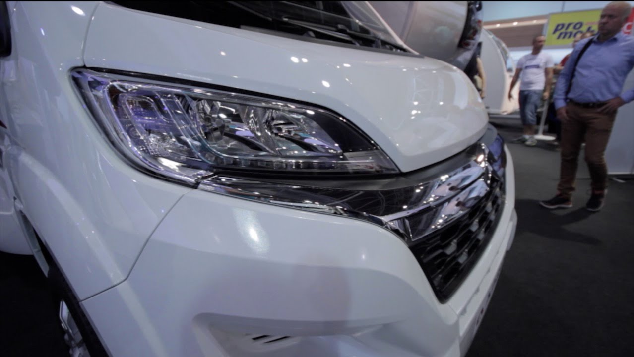 Messevideo: 2017 Adria Coral Axess - YouTube