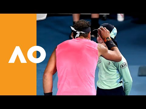 Kiss and Make Up: Rafa Apologises to Ball Girl Like a Gentleman | Australian Open 2020