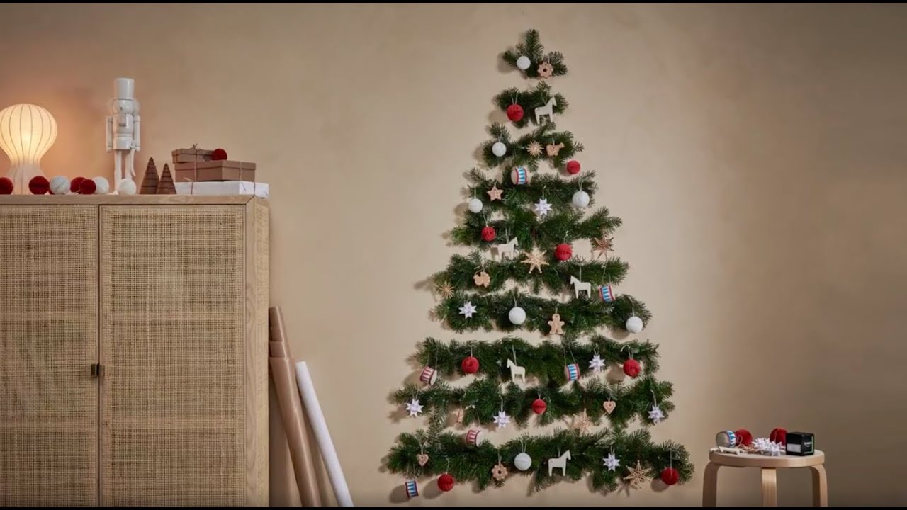 Décoration de Noël minimaliste : un sapin de Noël pour votre mur