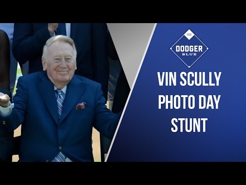 Dodgers Stage Vin Scully Photo Day Stunt