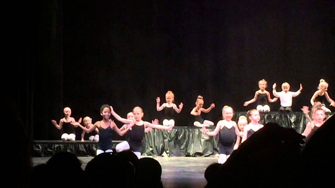 Amelia Dance Recital Fall 2014 - 5 years old Company Frozen Production ...