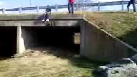 KEVIN JILES FRONTFLIP OFF HUGE BRIDGE