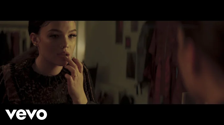 Lola Young - 3rd of Jan (Getting Ready)