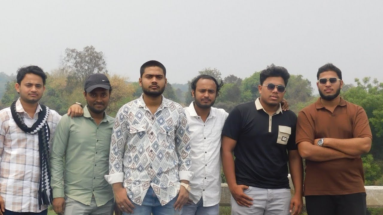 "Unforgettable Trip with Friends – Pure Madness & Memories!" 