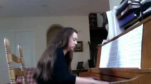 Sarah Trapp playing "Mary, Did You Know"