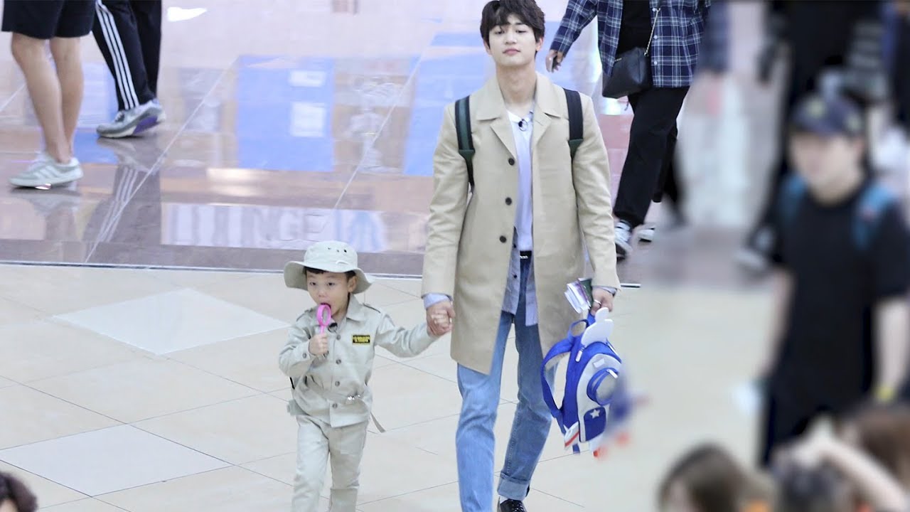 180915 샤이니(SHINee) 민호(Minho) 출국 Departure [김포공항] 4K 직캠 by 비몽