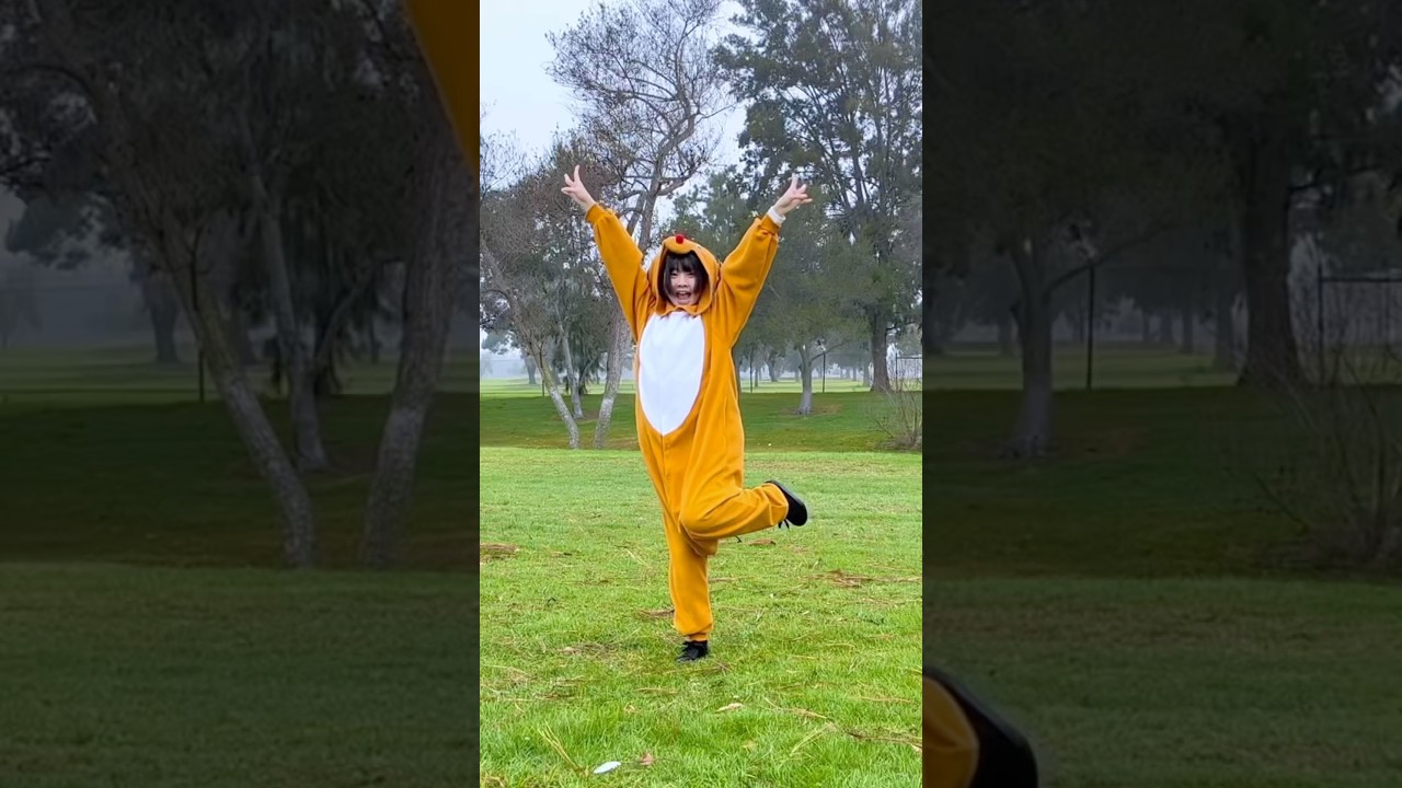 トナカイが『シカ色々デイズ』踊ってみた Reindeer dances to My Deer Friend Nokotan OP