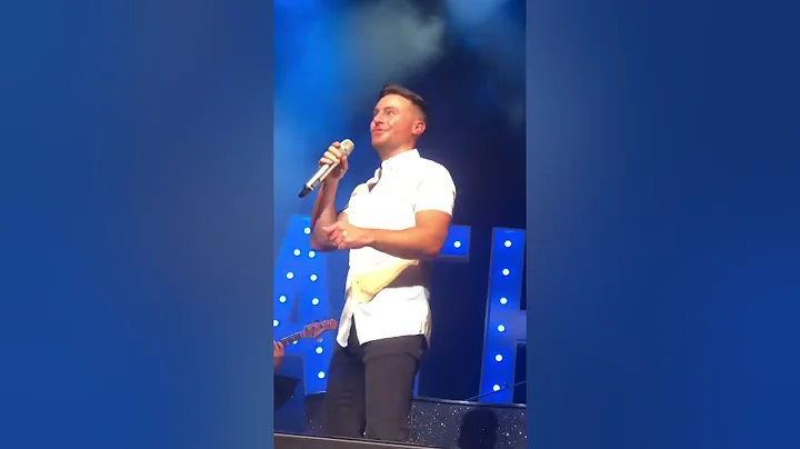 Nathan Carter singing a Country Medley - Cork Oper...