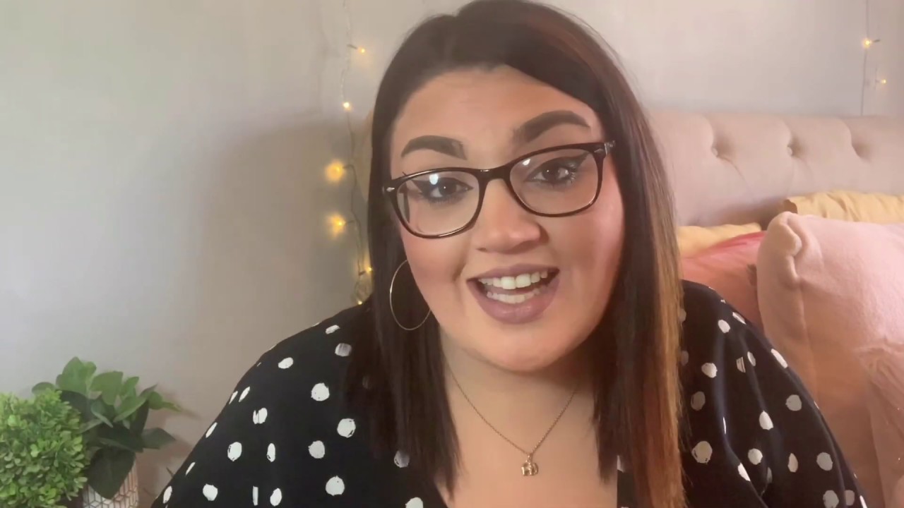 FIRST VIDEO - Q&A | WEIGHT LOSS & BODY POSITIVITY - YouTube