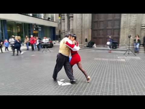 Video: Kust Vaadata Tangot Buenos Aireses