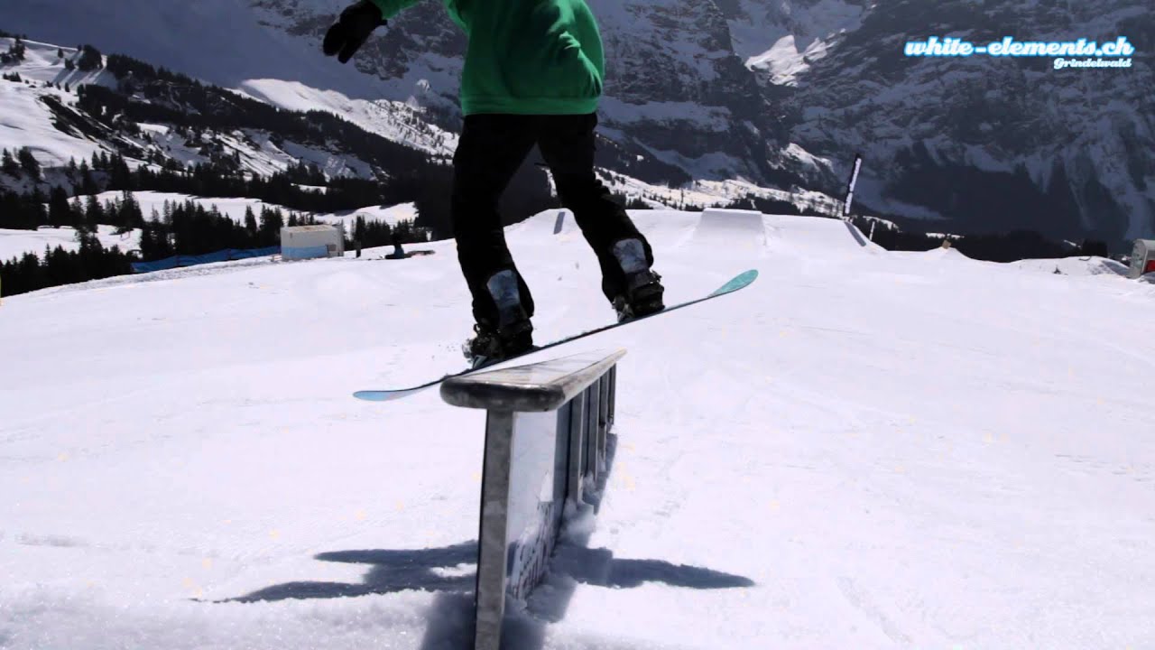GrindelwaldFirst Trickshot 1 Snowboard White Elements Snow Park